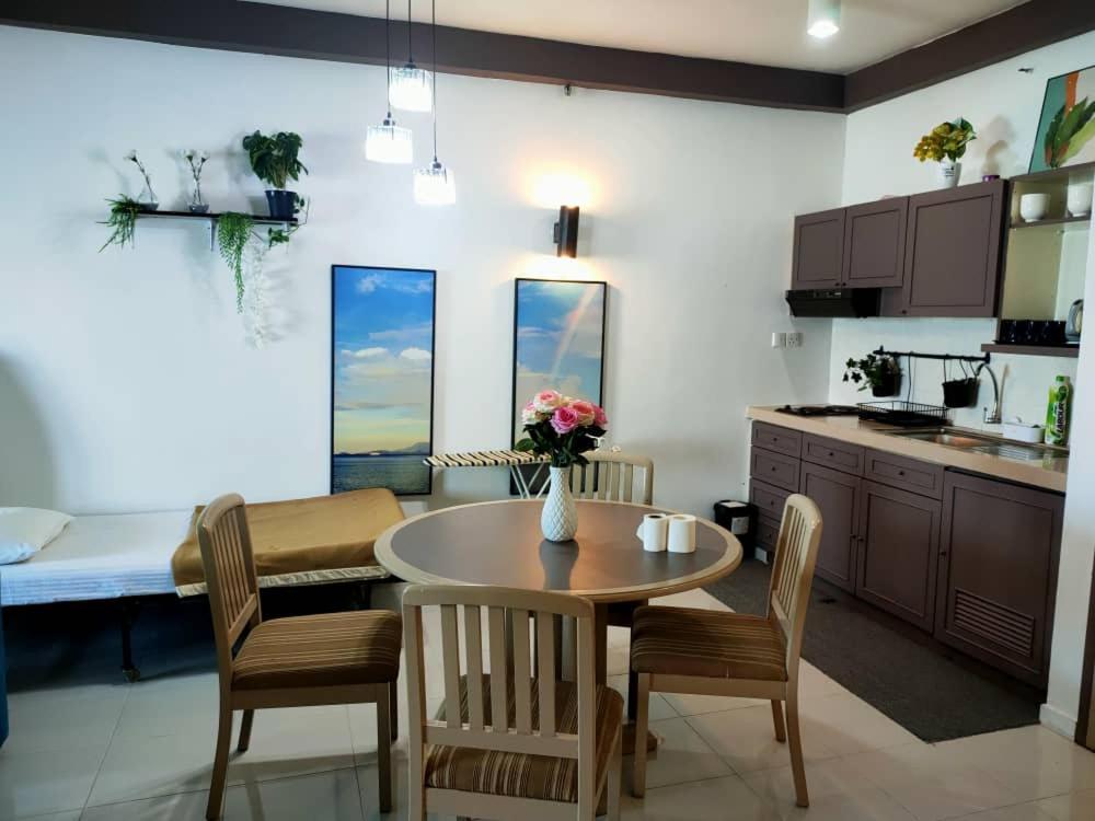 Beachfront Full Sea Penang Tanjung Bungah  Ngoại thất bức ảnh