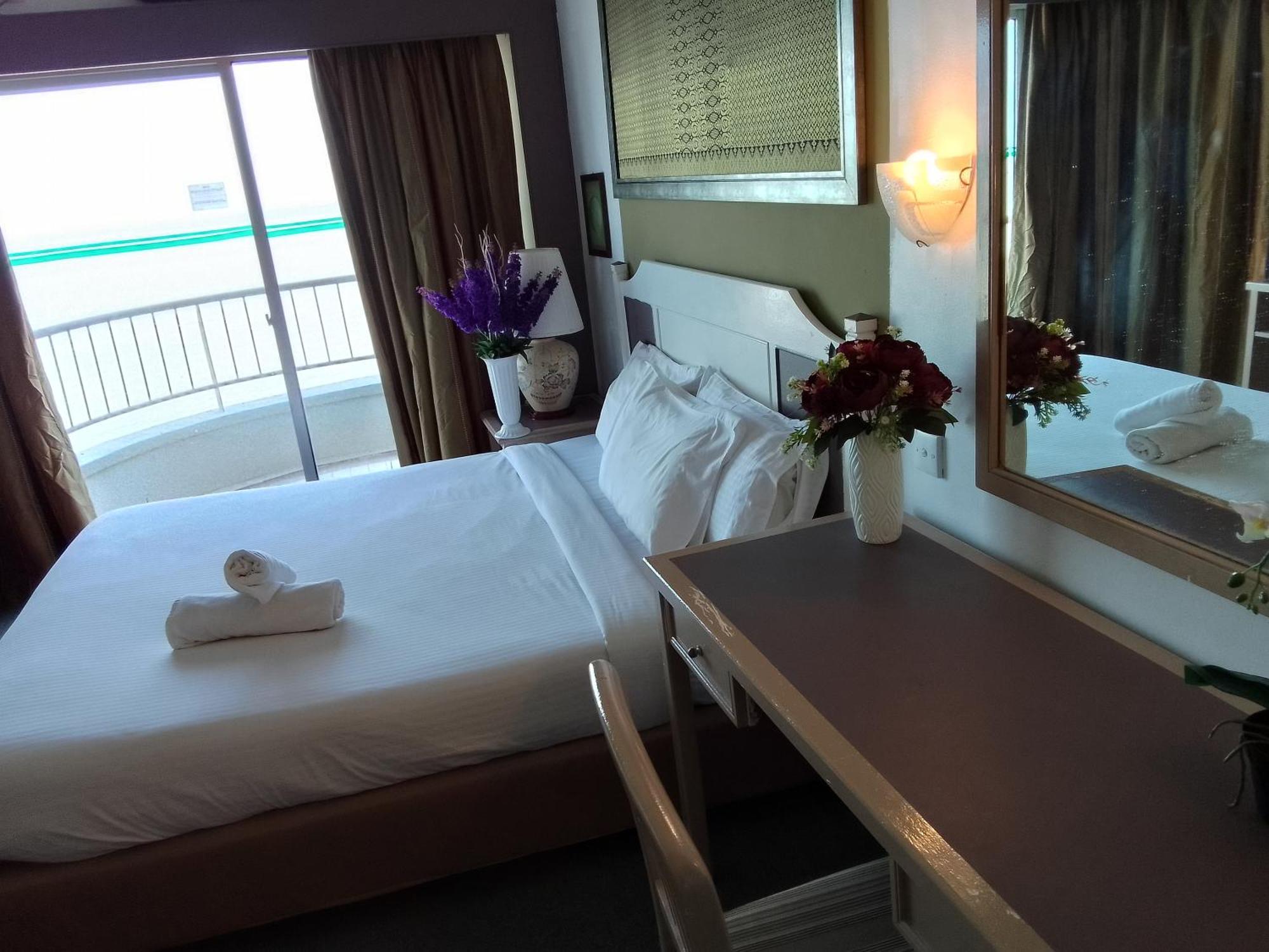 Beachfront Full Sea Penang Tanjung Bungah  Ngoại thất bức ảnh